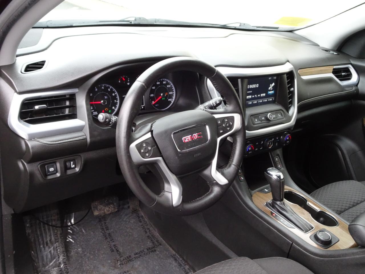 GMC Acadia AWD 4dr SLE w/SLE-2 2017