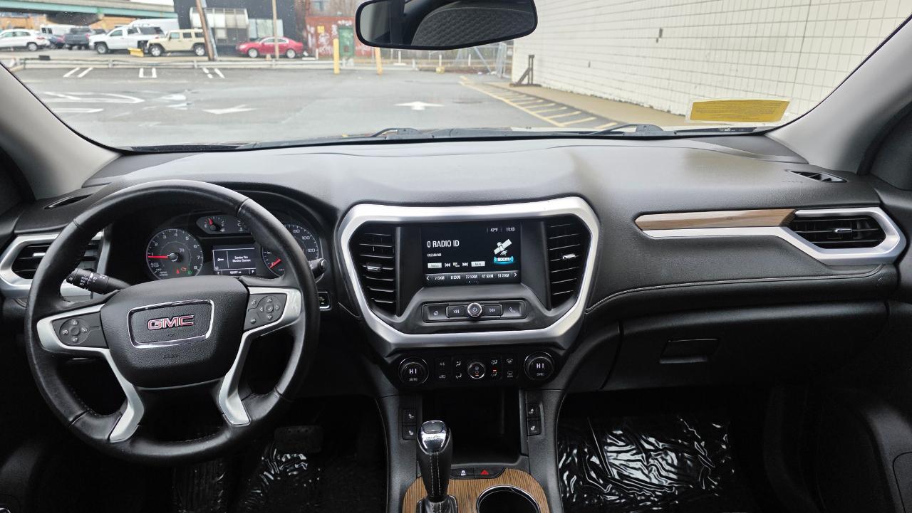 GMC Acadia AWD 4dr SLE w/SLE-2 2017