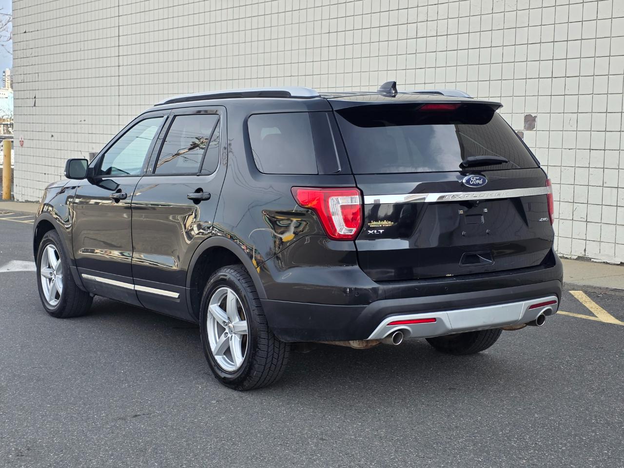Ford Explorer 4WD 4dr XLT 2016