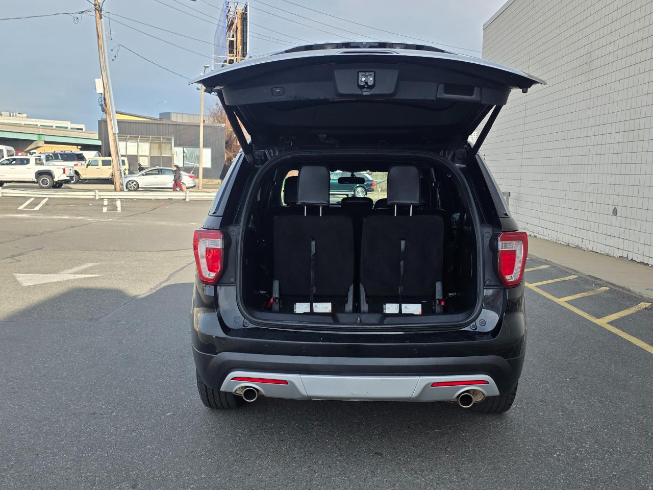 Ford Explorer 4WD 4dr XLT 2016