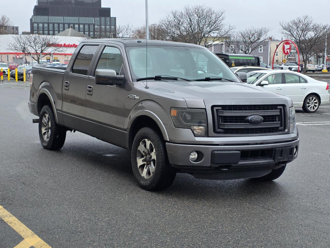 Ford F-150 4WD SuperCrew 145" XLT 2014