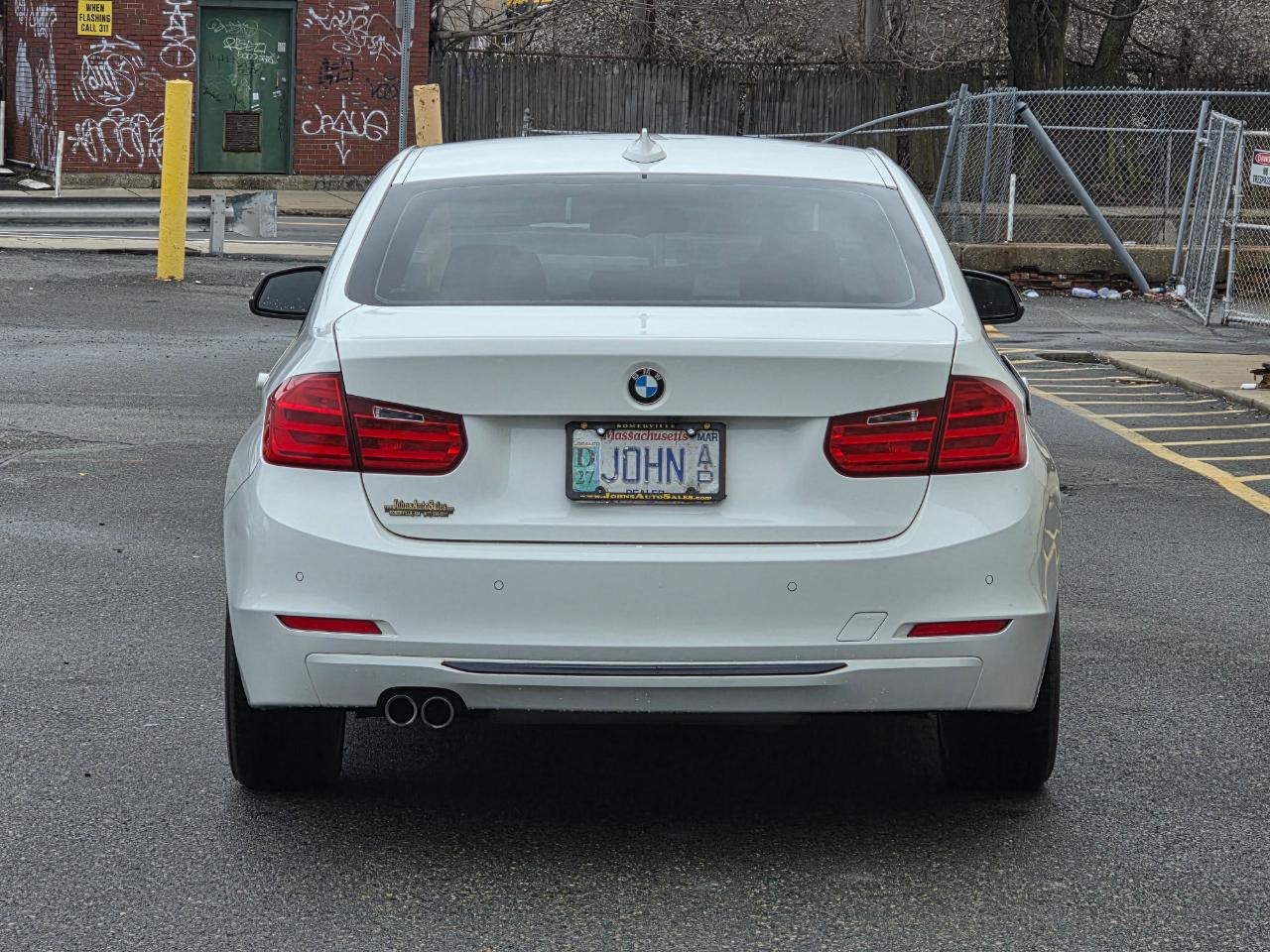 BMW 3 Series 4dr Sdn 328i xDrive AWD SULEV 2014