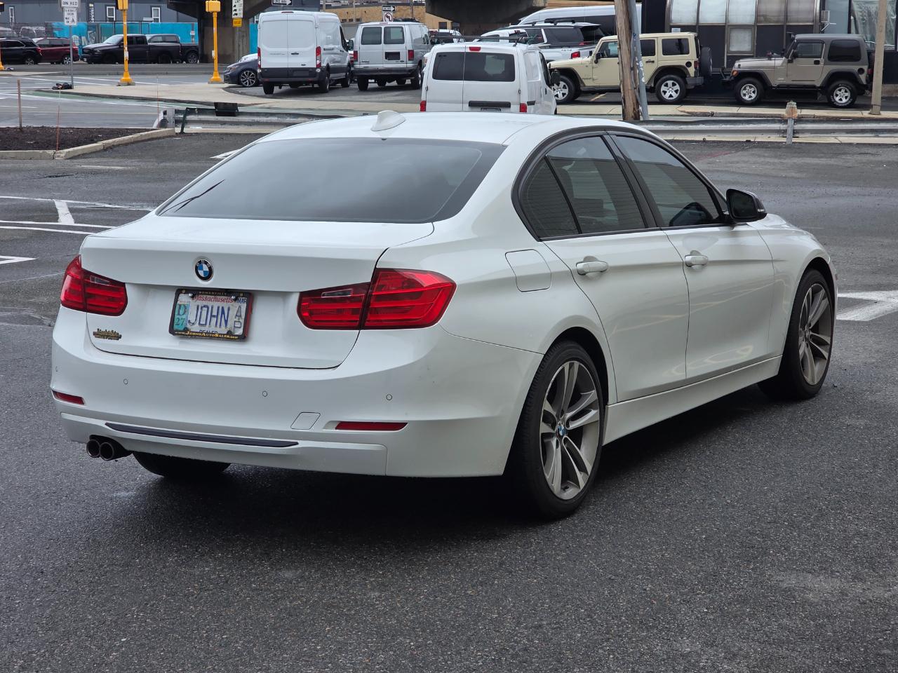 BMW 3 Series 4dr Sdn 328i xDrive AWD SULEV 2014