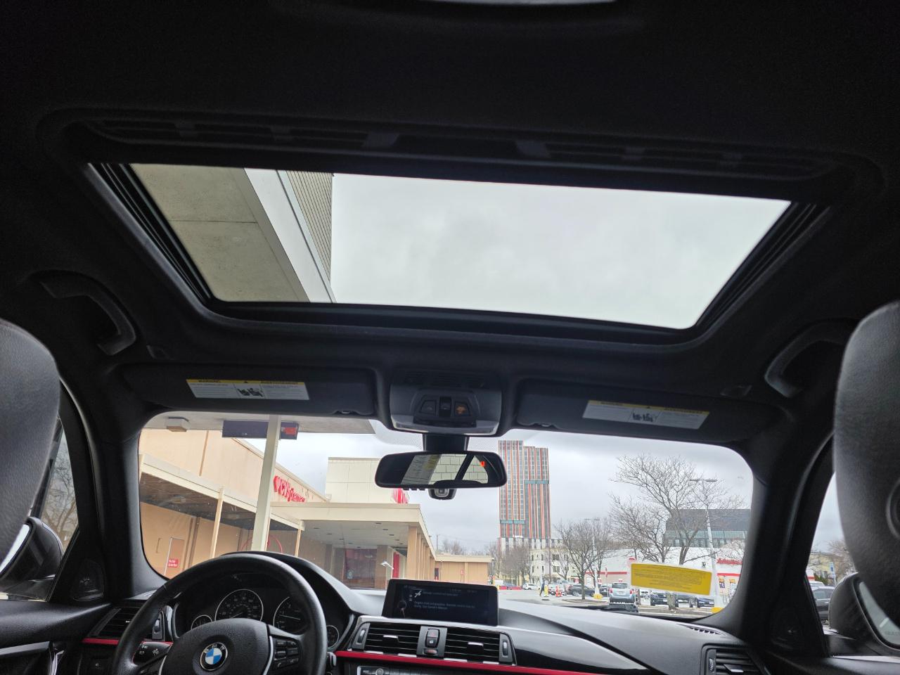 BMW 3 Series 4dr Sdn 328i xDrive AWD SULEV 2014