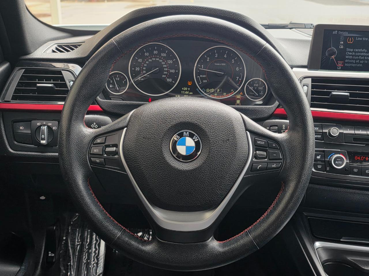 BMW 3 Series 4dr Sdn 328i xDrive AWD SULEV 2014