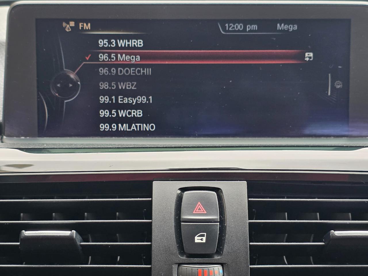 BMW 3 Series 4dr Sdn 328i xDrive AWD SULEV 2014