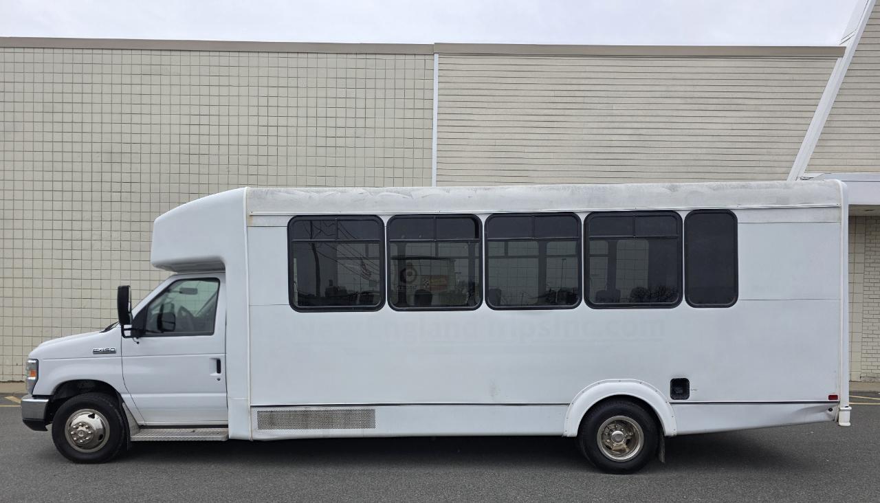 Ford E-Series Cutaway E-450 DRW 158" WB 2018