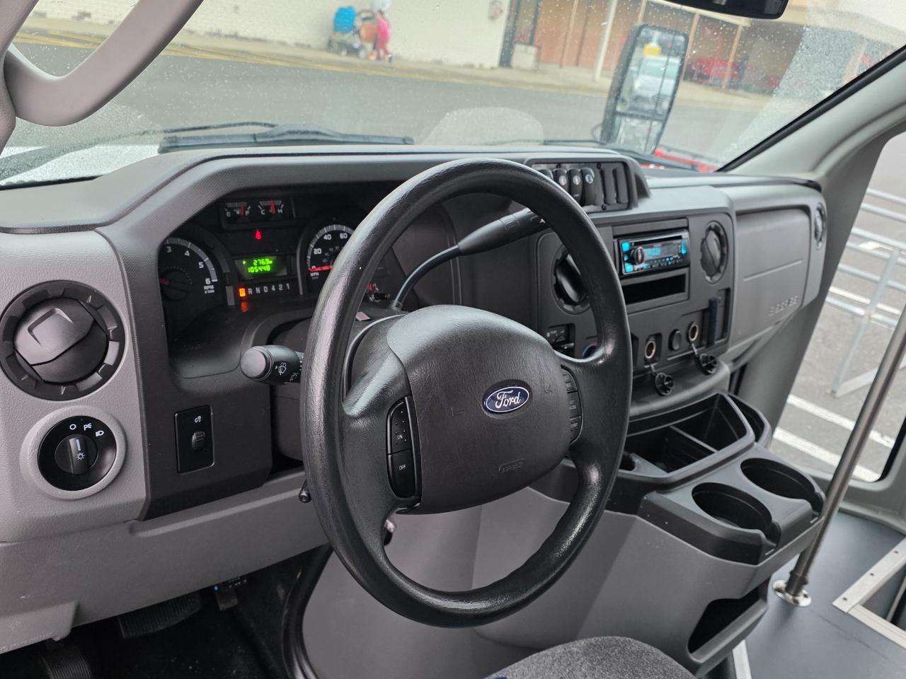 Ford E-Series Cutaway E-450 DRW 158" WB 2018