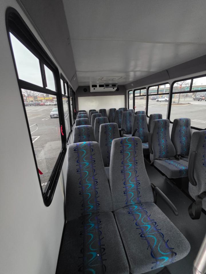 Ford E-Series Cutaway E-450 DRW 158" WB 2018