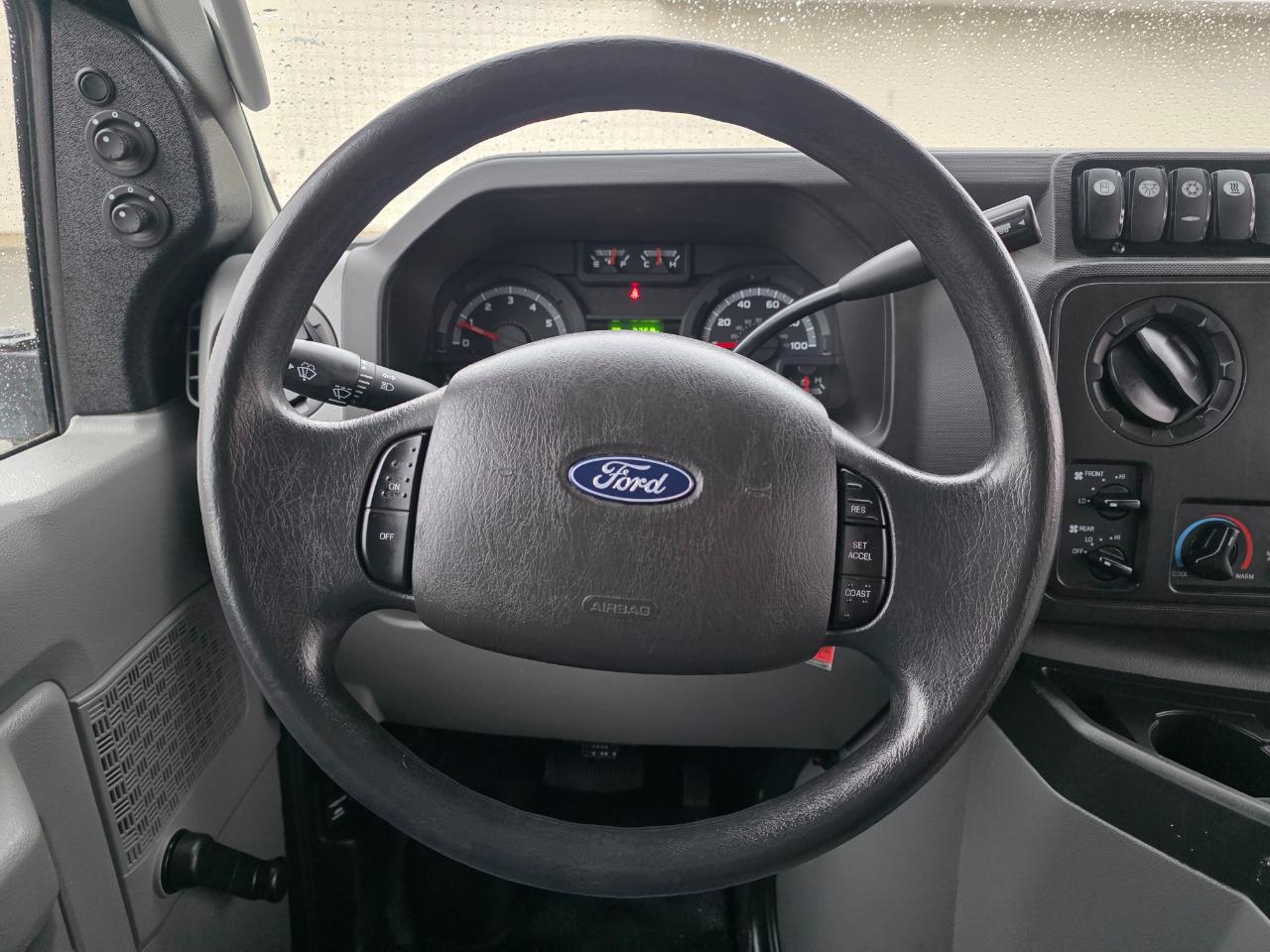 Ford E-Series Cutaway E-450 DRW 158" WB 2018