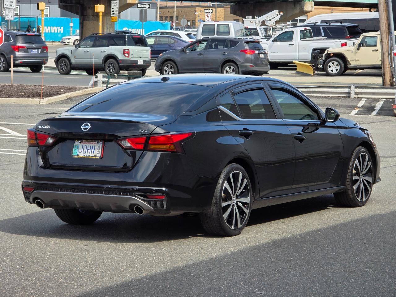 Nissan Altima 2.5 SR Sedan 2019