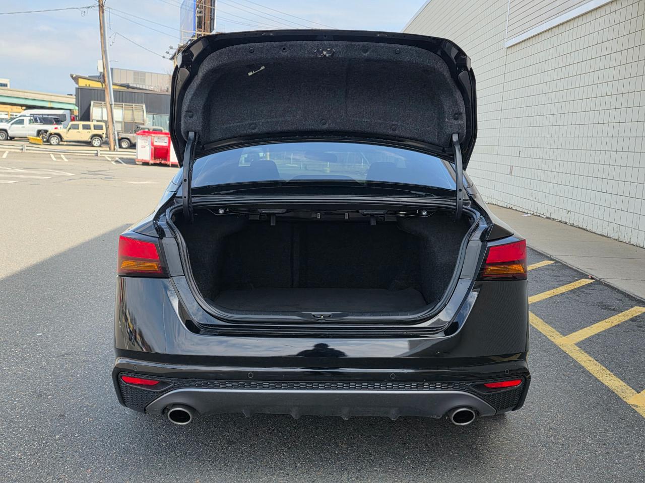 Nissan Altima 2.5 SR Sedan 2019