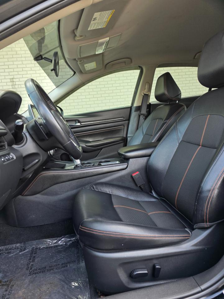 Nissan Altima 2.5 SR Sedan 2019