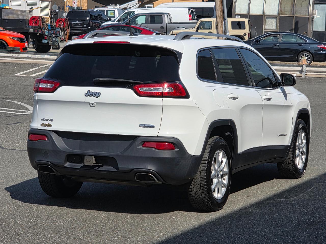 Jeep Cherokee 4WD 4dr Latitude 2015