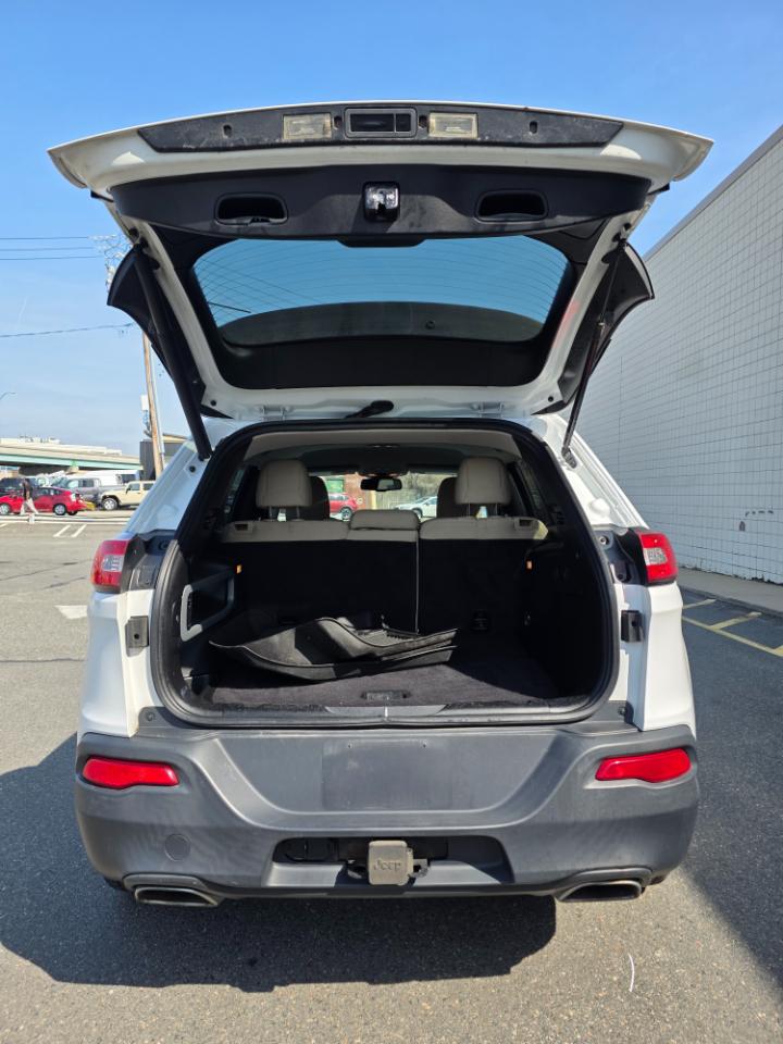 Jeep Cherokee 4WD 4dr Latitude 2015