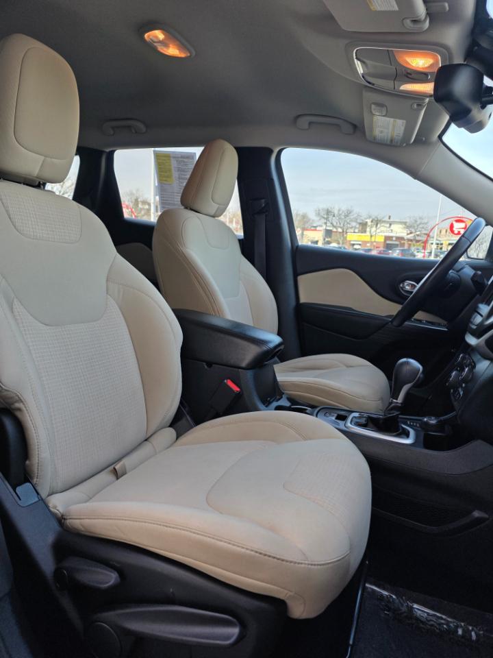 Jeep Cherokee 4WD 4dr Latitude 2015