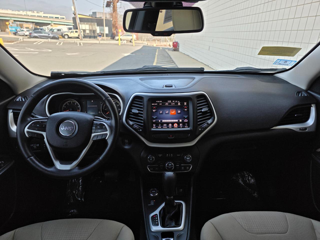 Jeep Cherokee 4WD 4dr Latitude 2015