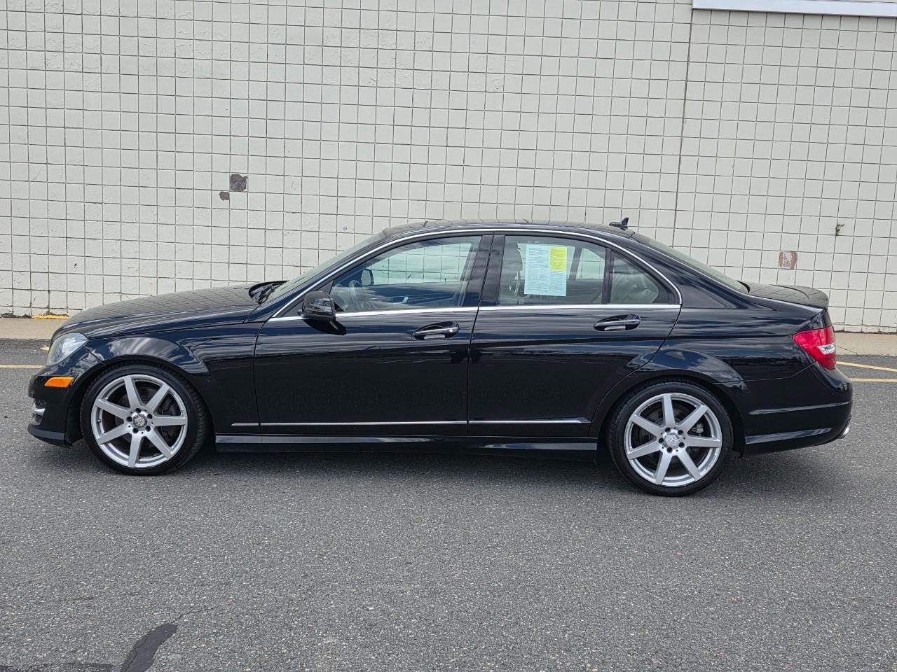 Mercedes-Benz C-Class 4dr Sdn C 300 Sport 4MATIC 2013