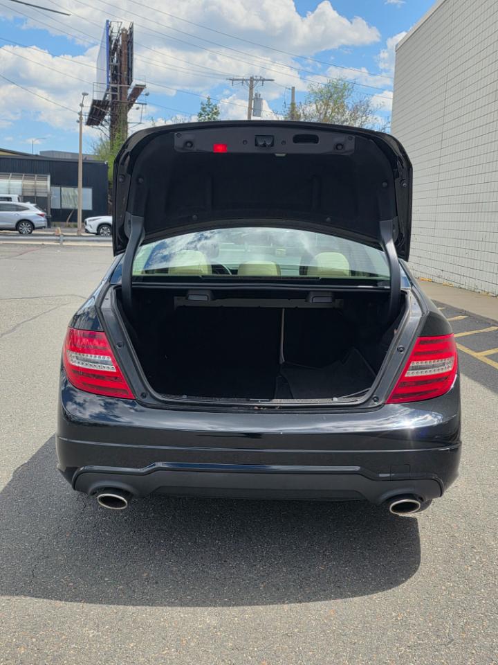 Mercedes-Benz C-Class 4dr Sdn C 300 Sport 4MATIC 2013