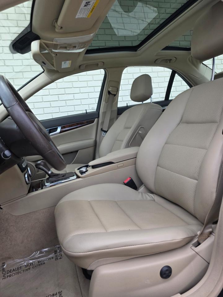 Mercedes-Benz C-Class 4dr Sdn C 300 Sport 4MATIC 2013