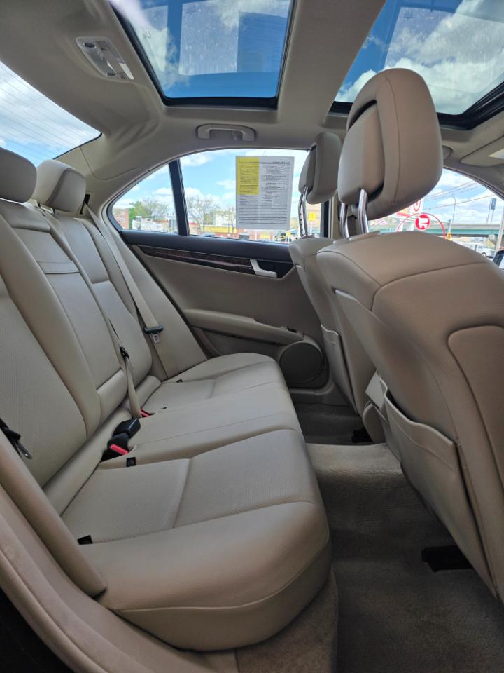 Mercedes-Benz C-Class 4dr Sdn C 300 Sport 4MATIC 2013