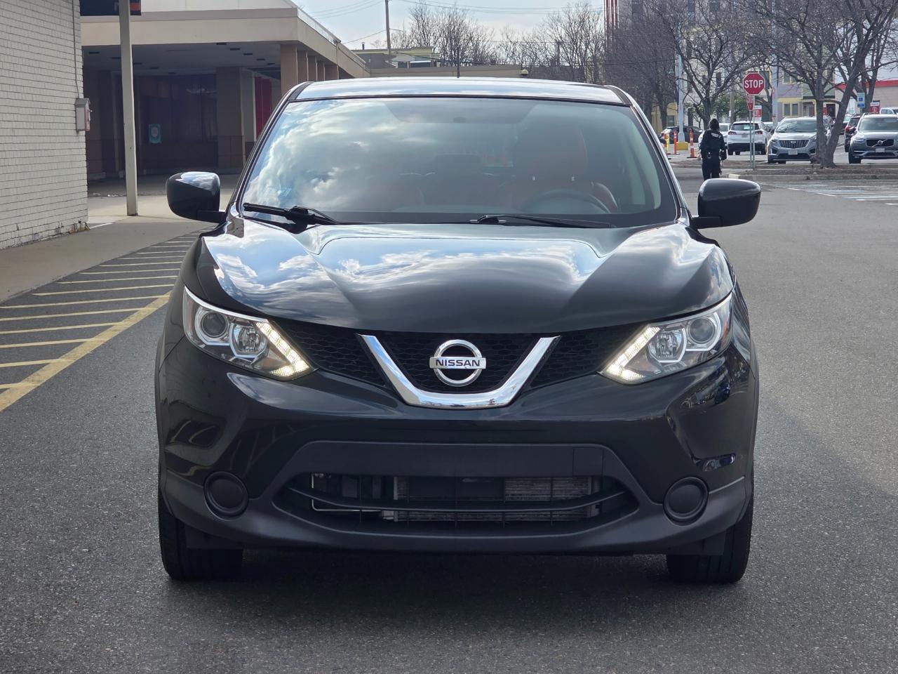 Nissan Rogue Sport FWD S 2018