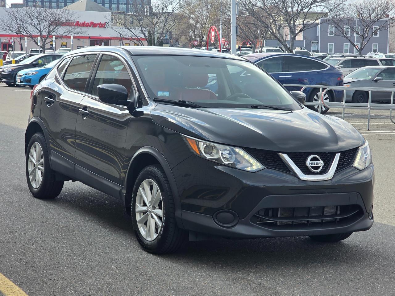 Nissan Rogue Sport FWD S 2018