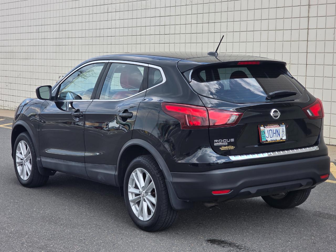 Nissan Rogue Sport FWD S 2018