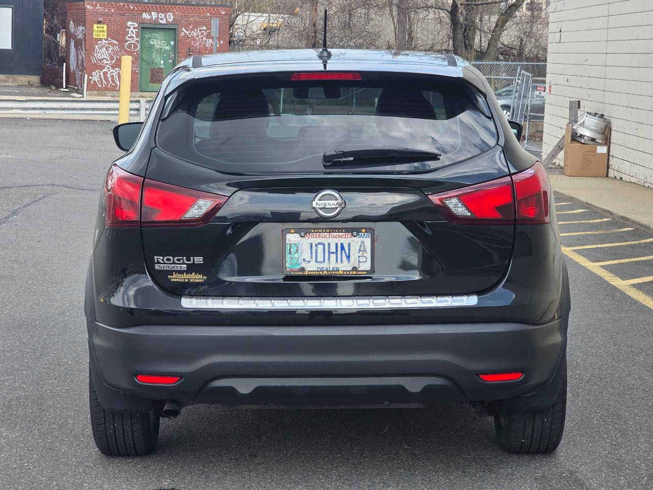 Nissan Rogue Sport FWD S 2018