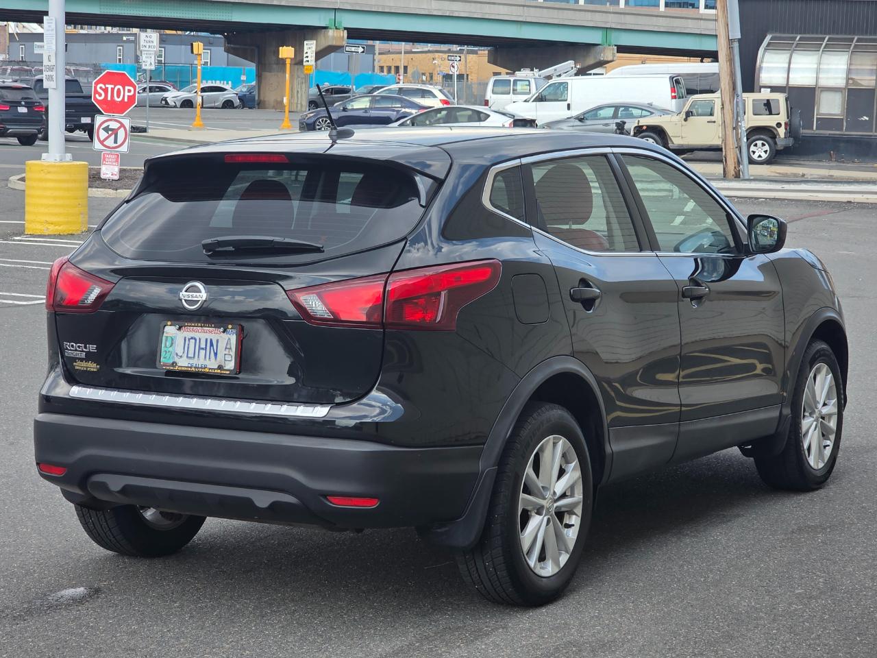 Nissan Rogue Sport FWD S 2018