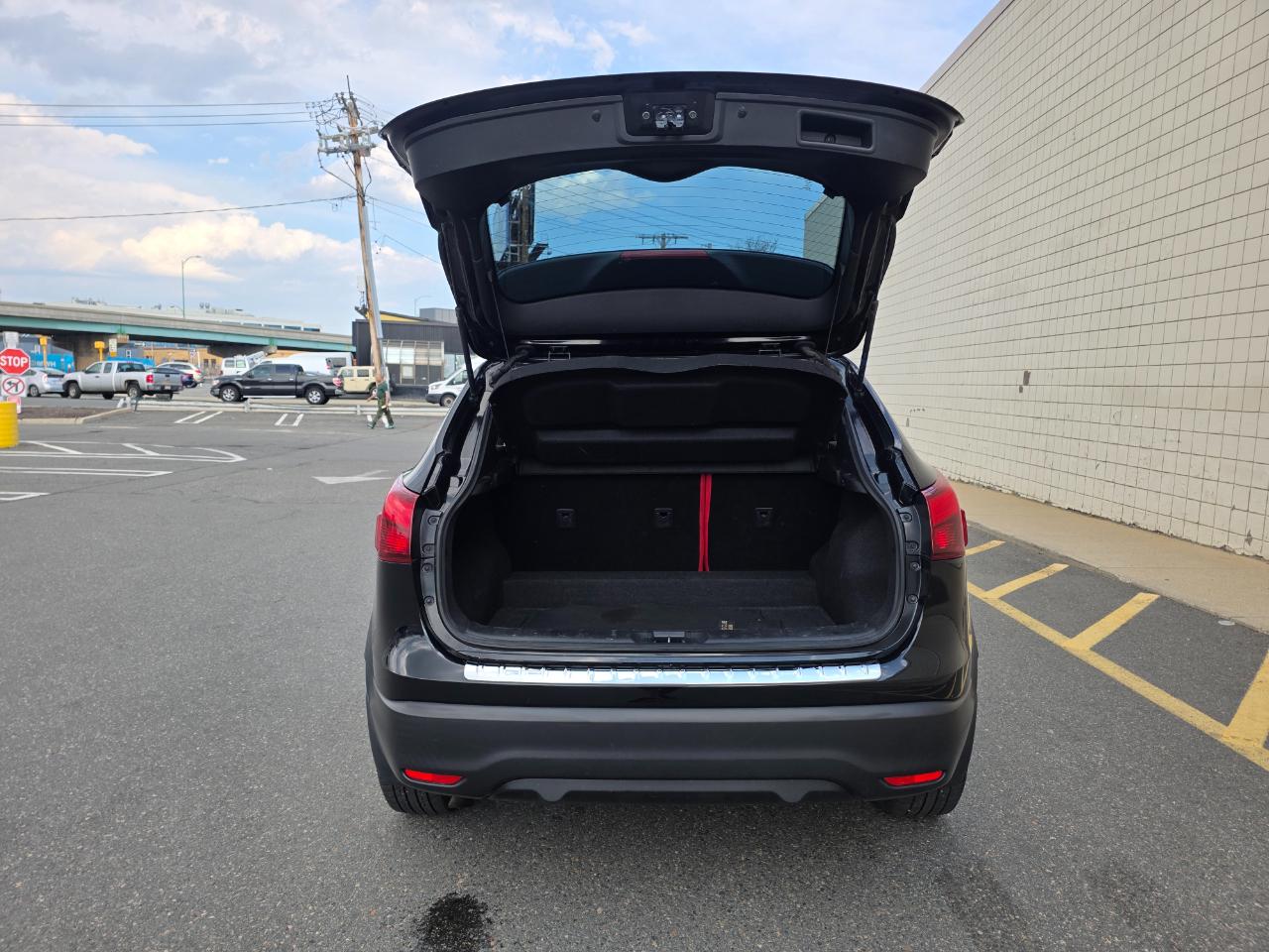 Nissan Rogue Sport FWD S 2018