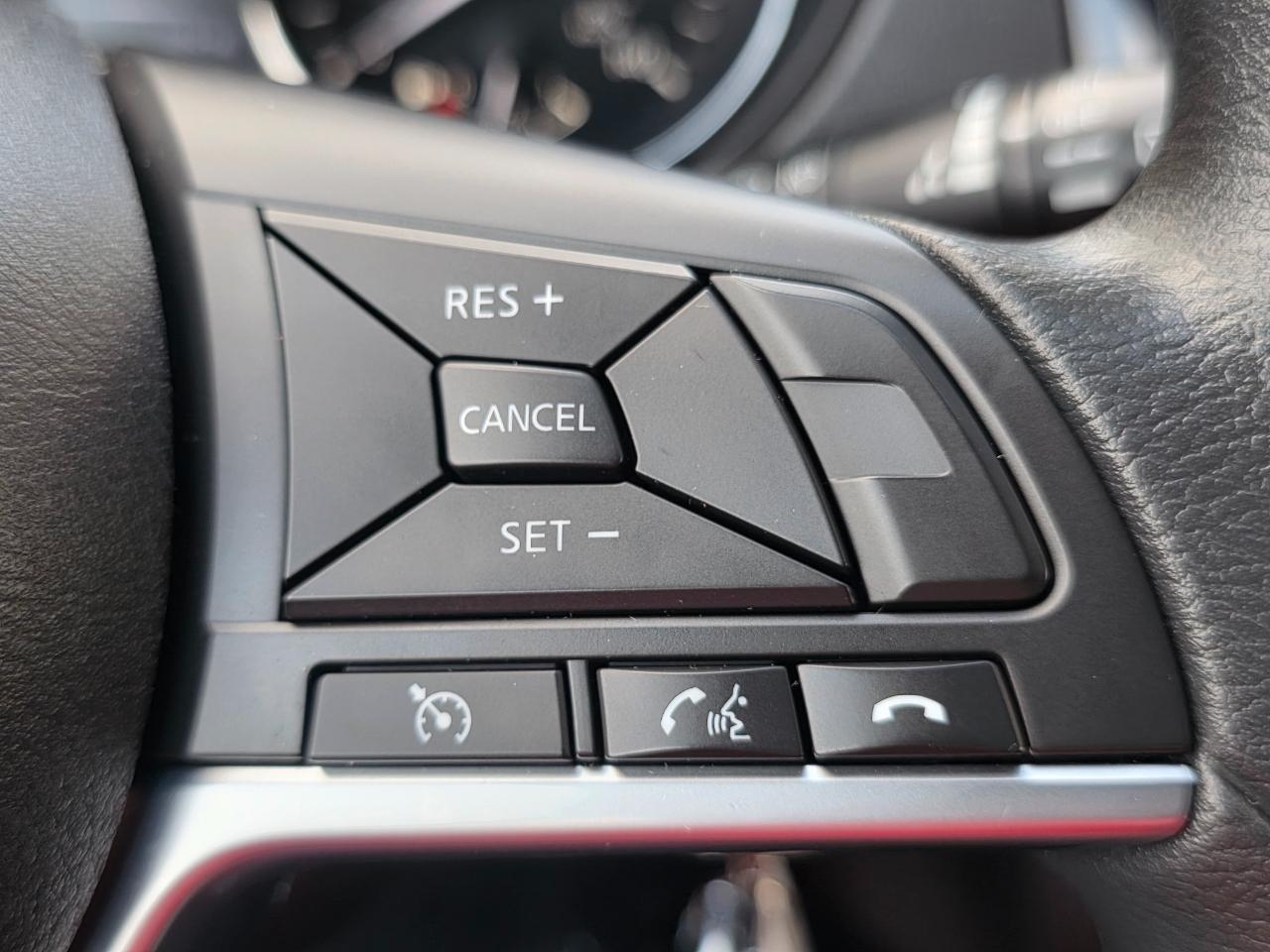 Nissan Rogue Sport FWD S 2018