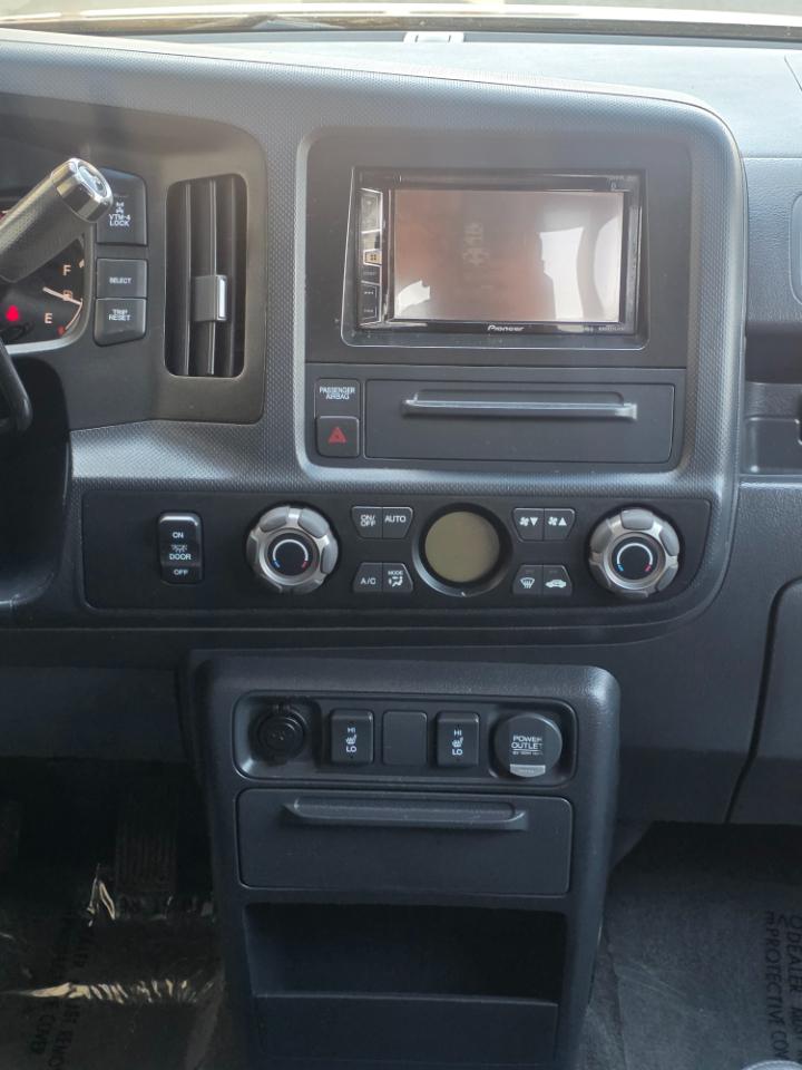 Honda Ridgeline 4WD Crew Cab RTL 2011