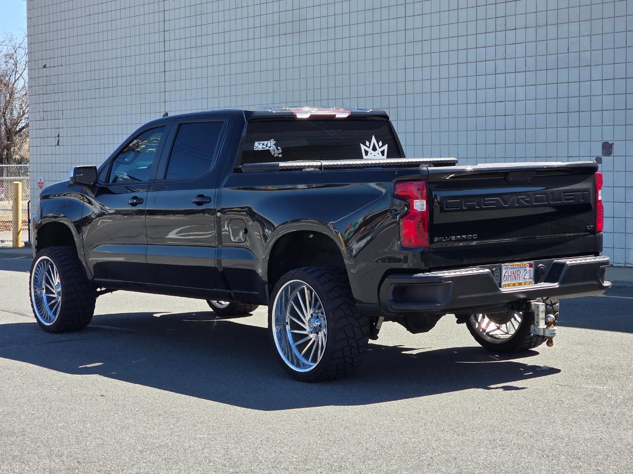 Chevrolet Silverado 1500 2WD Crew Cab 157" LT 2021