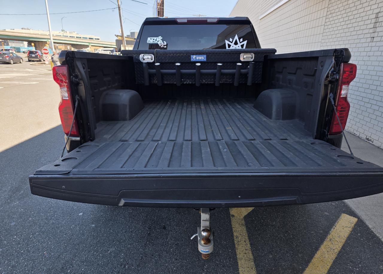 Chevrolet Silverado 1500 2WD Crew Cab 157" LT 2021