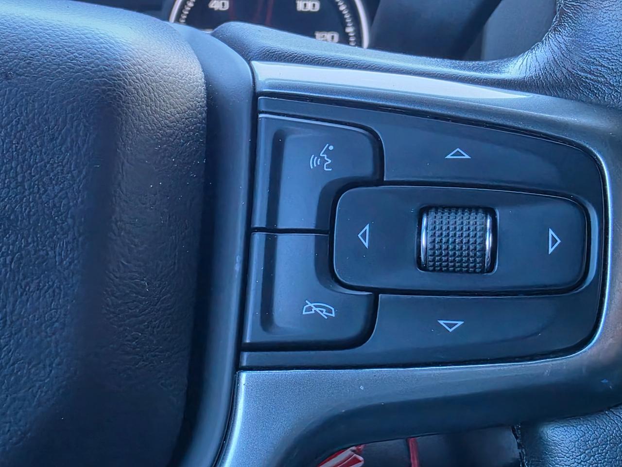 Chevrolet Silverado 1500 2WD Crew Cab 157" LT 2021