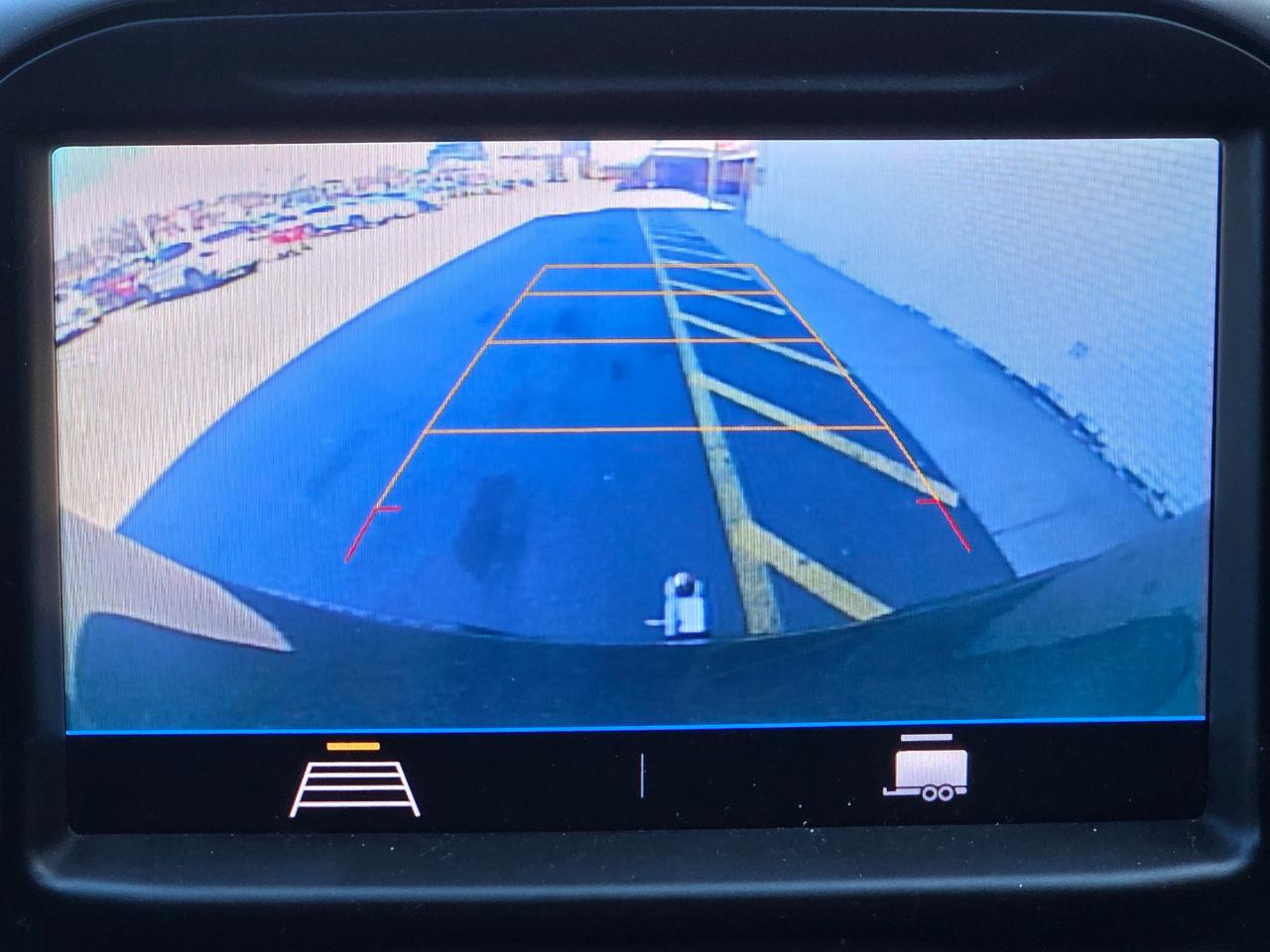 Chevrolet Silverado 1500 2WD Crew Cab 157" LT 2021