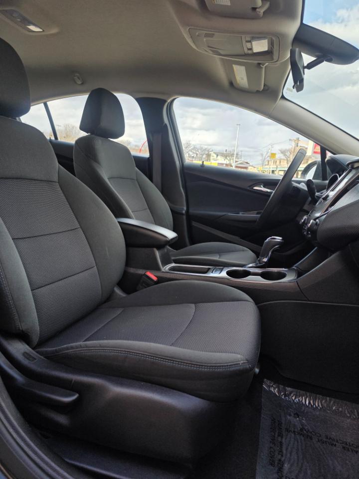 Chevrolet Cruze 4dr Sdn 1.4L LT w/1SD 2017