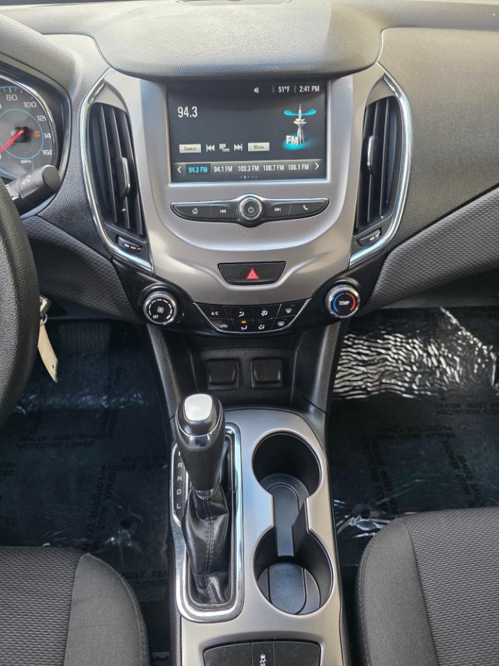 Chevrolet Cruze 4dr Sdn 1.4L LT w/1SD 2017