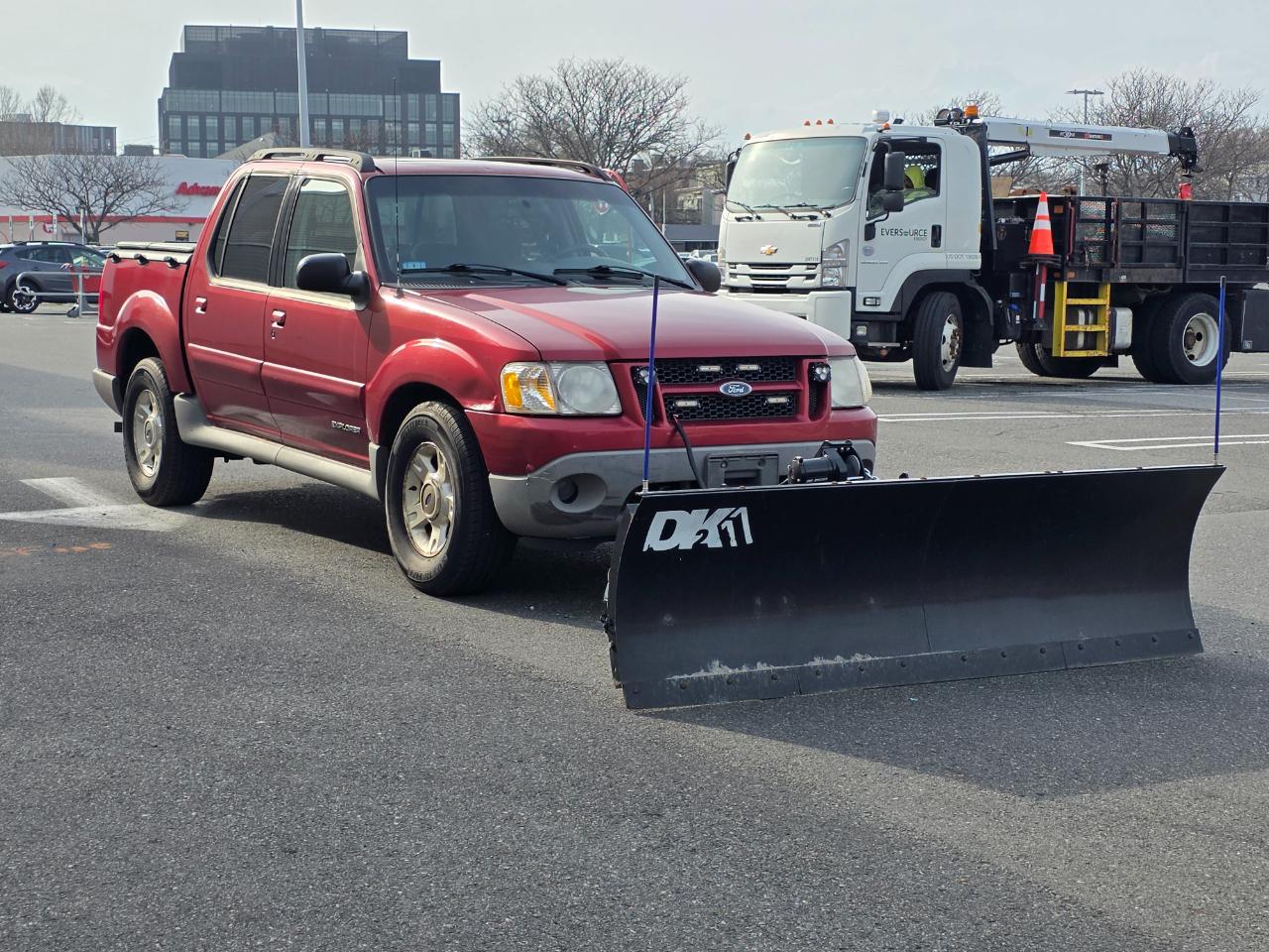 Ford Explorer Sport Trac 4dr 126" WB 4WD 2001