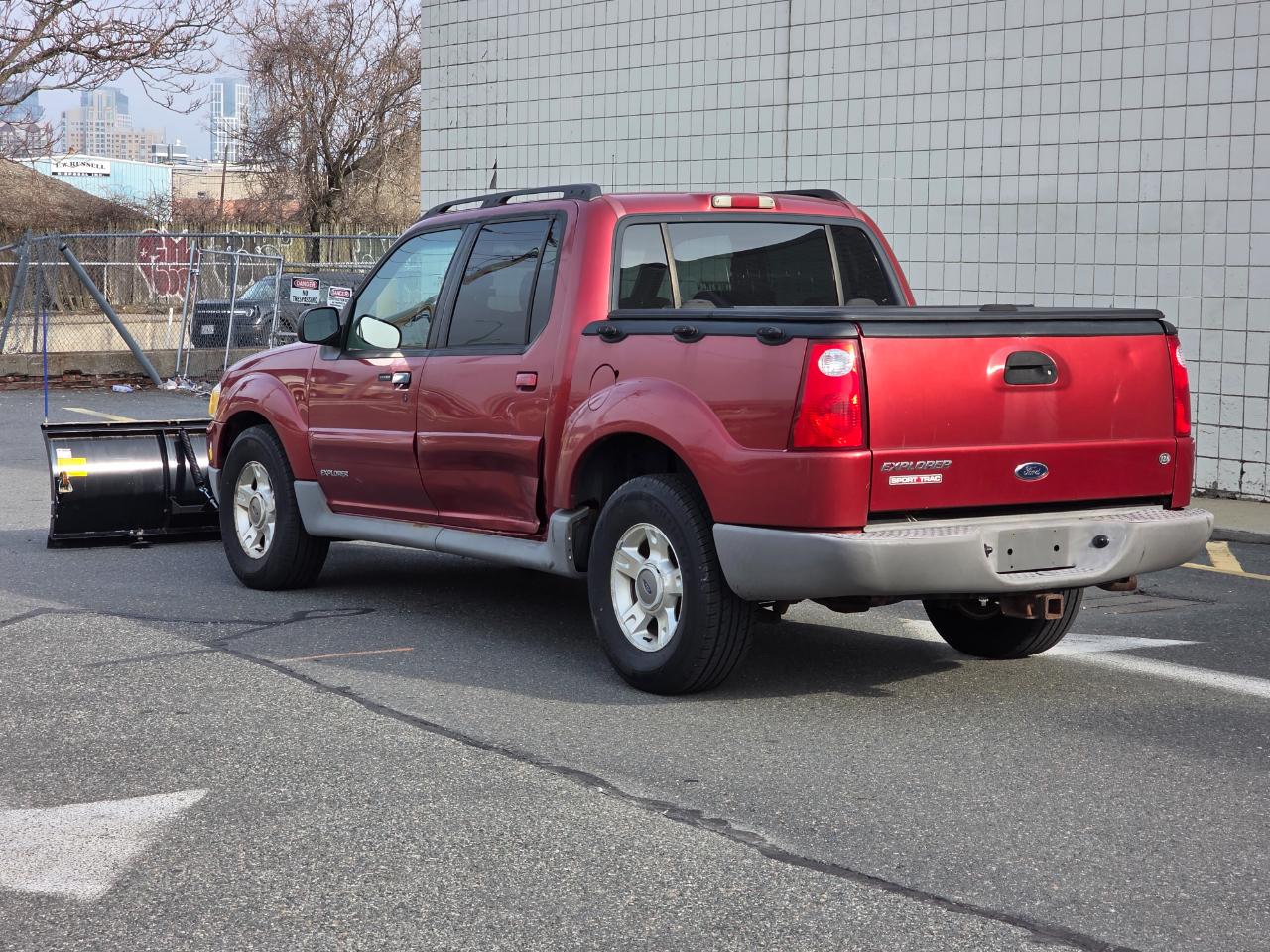 Ford Explorer Sport Trac 4dr 126" WB 4WD 2001