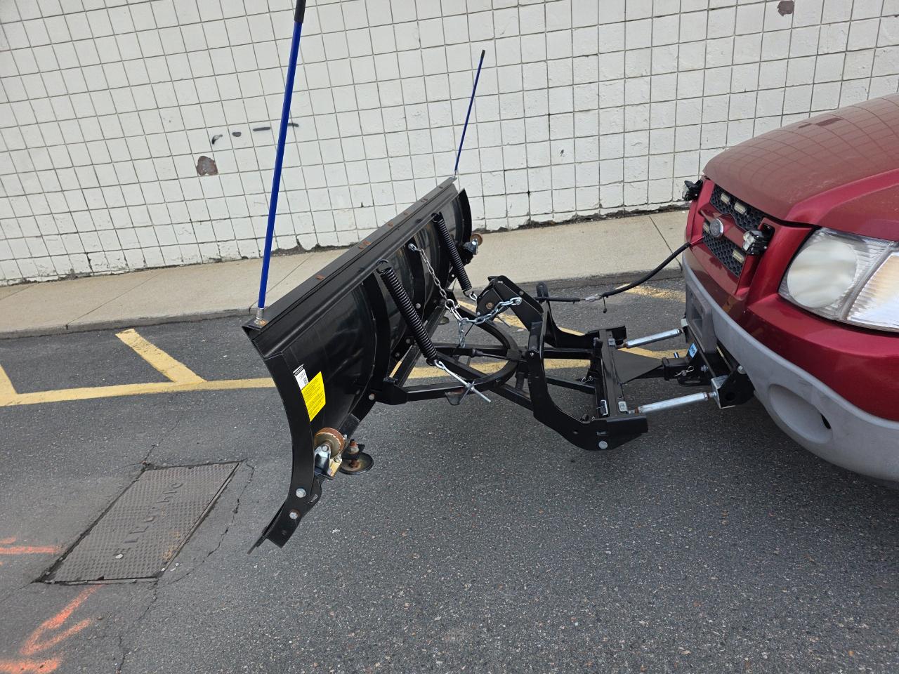 Ford Explorer Sport Trac 4dr 126" WB 4WD 2001