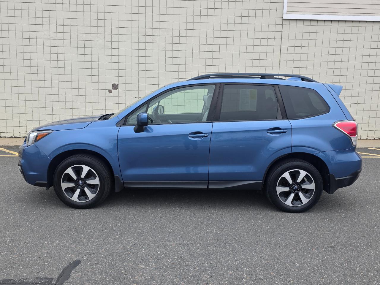 Subaru Forester 2.5i Premium Manual 2017