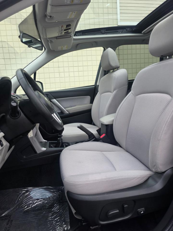 Subaru Forester 2.5i Premium Manual 2017