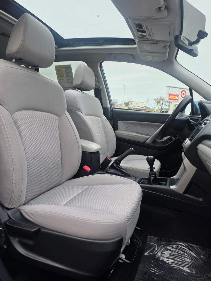 Subaru Forester 2.5i Premium Manual 2017