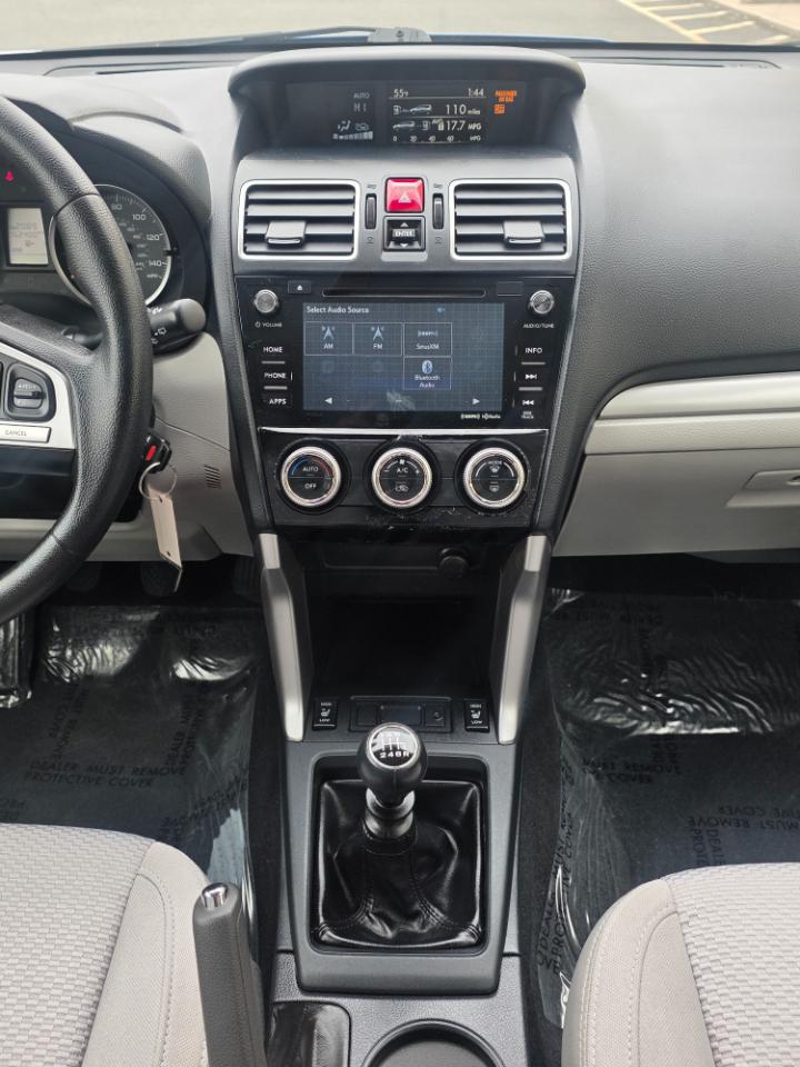 Subaru Forester 2.5i Premium Manual 2017