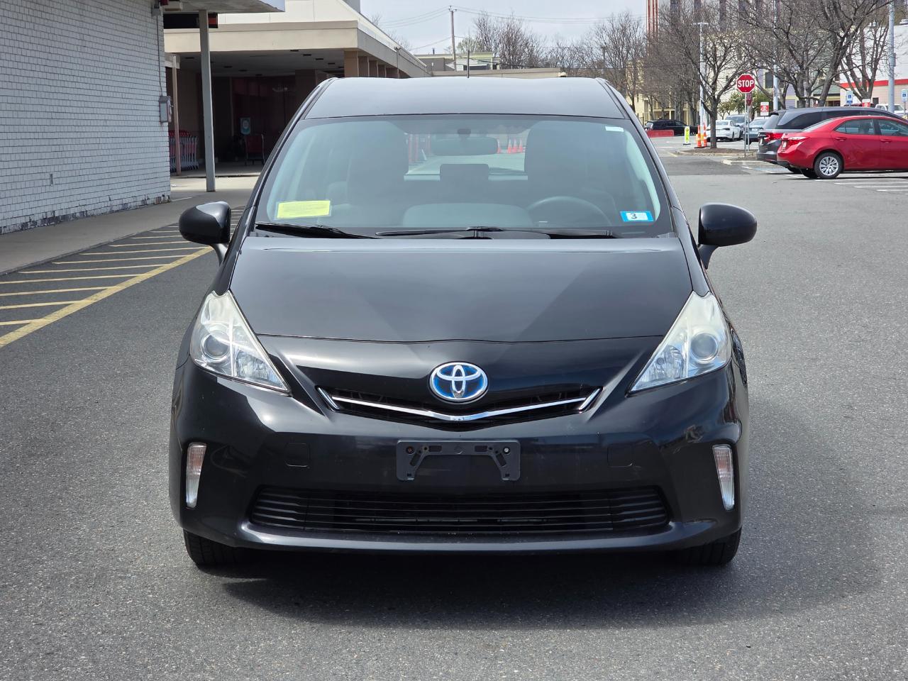 Toyota Prius V 5dr Wgn Three (Natl) 2014