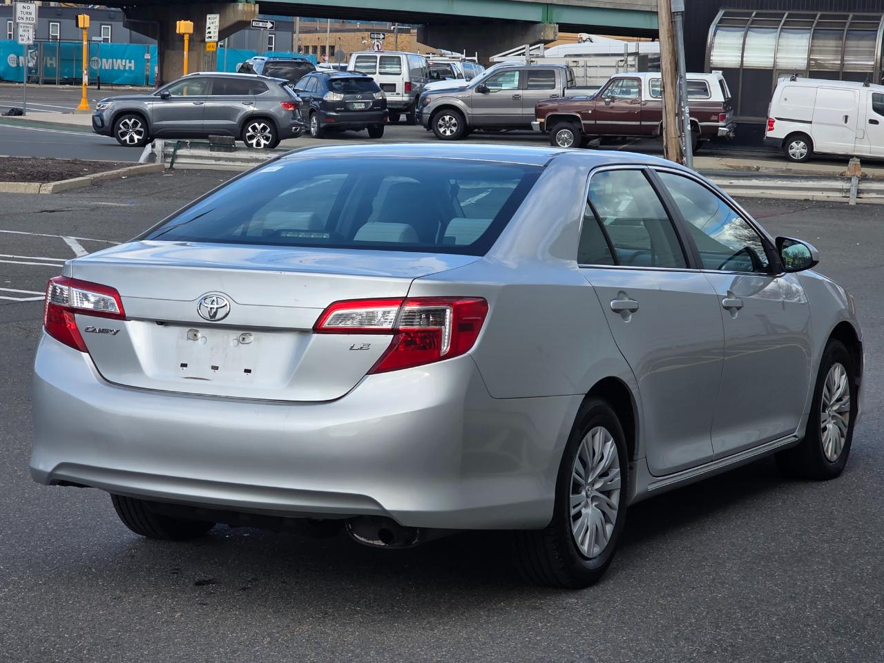 Toyota Camry 2014.5 4dr Sdn I4 Auto SE Sport (Natl) 2014