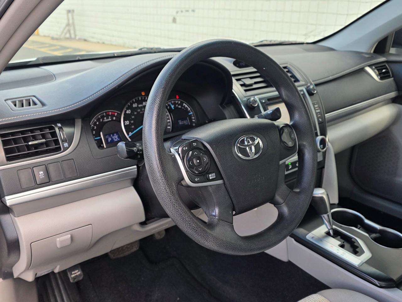 Toyota Camry 2014.5 4dr Sdn I4 Auto SE Sport (Natl) 2014