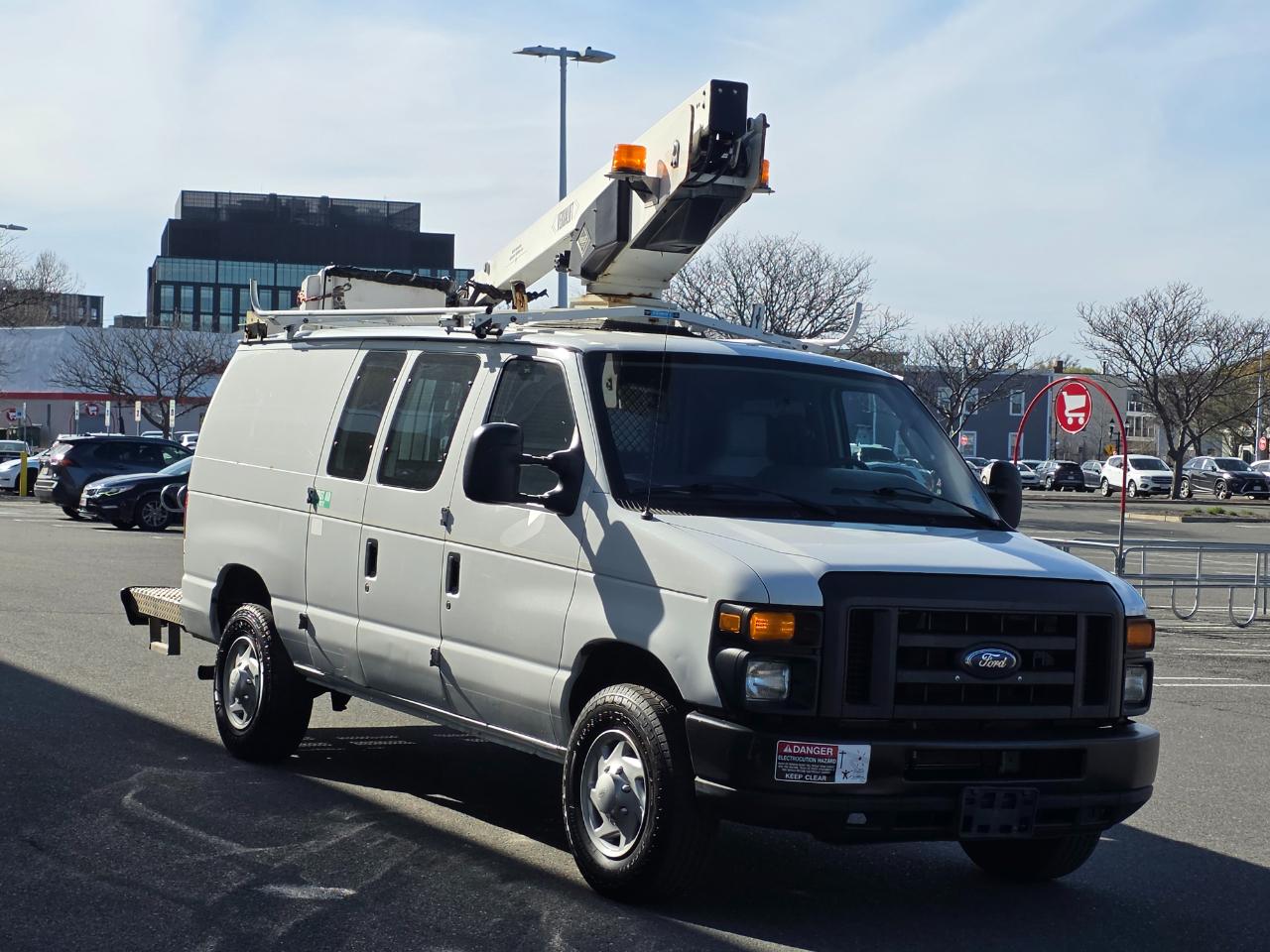Ford Econoline Cargo Van E-350 Super Duty Commercial 2012